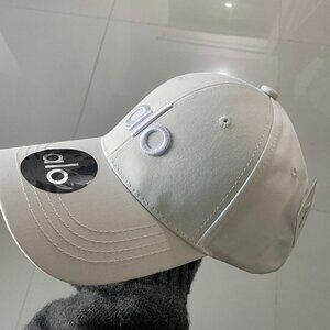 alo yoga hat